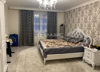 Продаю 2-ком. квартиру, 92 м2, Москва, улица Главмосстроя, 5, метро Говорово