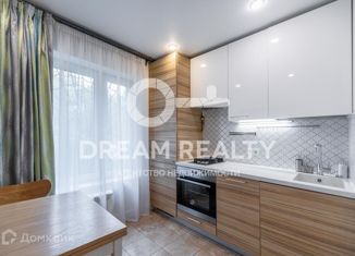 Продам 2-ком. квартиру, 47.4 м2, Москва, метро Первомайская, 15-я Парковая улица, 26к2