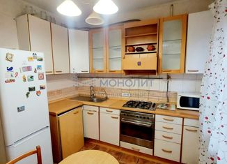 Продам 3-ком. квартиру, 66 м2, Москва, 11-я Парковая улица, 38, 11-я Парковая улица