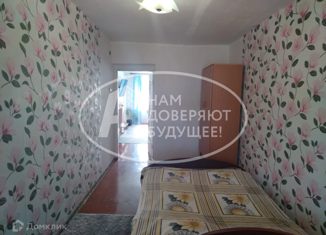 Продается трехкомнатная квартира, 57 м2, посёлок Куеда, Комсомольская улица, 47