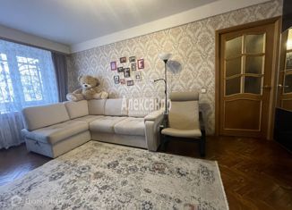Продается трехкомнатная квартира, 55.8 м2, Санкт-Петербург, проспект Юрия Гагарина, 26к2, метро Московская