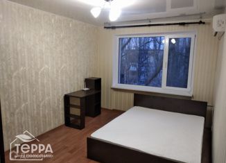 Продаю 2-ком. квартиру, 47 м2, Красноперекопск, 8-й микрорайон, 1