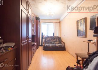 Продам трехкомнатную квартиру, 73 м2, Санкт-Петербург, улица Передовиков, 33к2, метро Проспект Большевиков