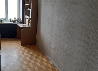 Продается 3-комнатная квартира, 54.2 м2, Ижевск, площадь имени 50-летия Октября, 12, Центральный жилой район