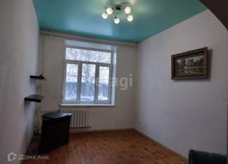 Продается двухкомнатная квартира, 46 м2, Алапаевск, улица Павла Абрамова, 20А