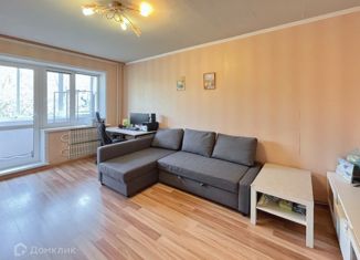 Продается 2-ком. квартира, 53 м2, Калуга, Майская улица, 36