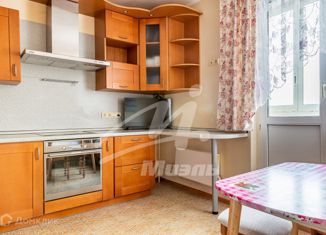 Продам 3-комнатную квартиру, 78.2 м2, Москва, Варшавское шоссе, 16к1, ЖК Зелёные Горы