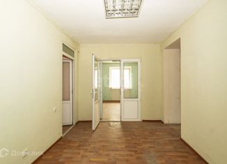 Продам трехкомнатную квартиру, 109.4 м2, Ростовская область, Токарная улица, 3
