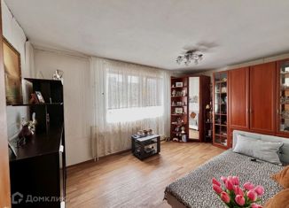 3-комнатная квартира на продажу, 64.5 м2, Санкт-Петербург, Искровский проспект, 9, метро Улица Дыбенко