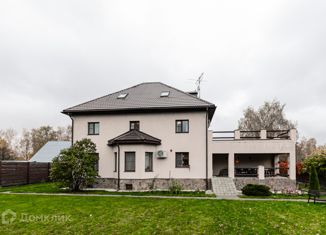 Продаю дом, 548 м2, село Уборы, улица Путь к Храму