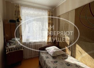 Продаю 2-ком. квартиру, 43.5 м2, Кунгур, улица Ленина, 57