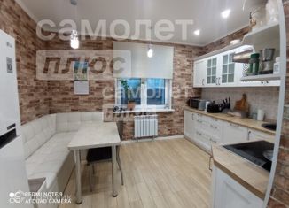 Продаю 2-комнатную квартиру, 63 м2, Смоленск, улица Кирова, 8А