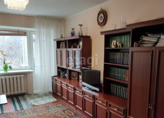 Продам 2-ком. квартиру, 49 м2, посёлок Новоомский, улица 50 лет Октября, 29