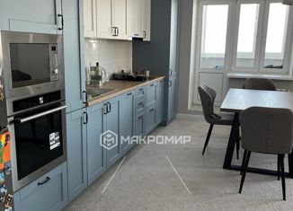 Продам 3-ком. квартиру, 82.5 м2, Чебоксары, улица Академика РАН Х.М. Миначева, 17, жилой район Северо-Западный