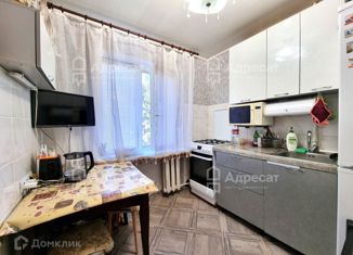 Продается 2-ком. квартира, 45.7 м2, Волгоградская область, Загорская улица, 21