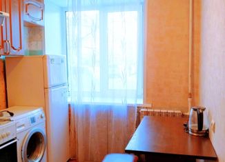 Продам 1-комнатную квартиру, 32 м2, Ярославль, улица Урицкого, 65, Северный жилой район