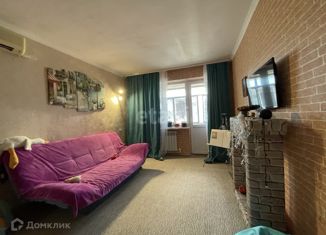 Продам трехкомнатную квартиру, 58 м2, Краснодарский край, Крымская улица, 216