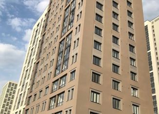 Трехкомнатная квартира на продажу, 70 м2, Екатеринбург, улица Академика Парина, 38/5, улица Академика Парина