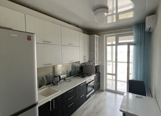 Продам 1-ком. квартиру, 36 м2, Симферополь, Луговая улица, 6Жк2