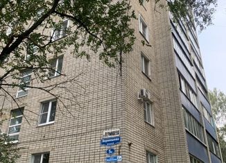 Продаю трехкомнатную квартиру, 52 м2, Липецк, улица Вермишева, 5А