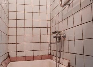 Продажа 2-ком. квартиры, 35 м2, Тольятти, Революционная улица, 3, Автозаводский район