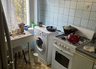 Продам 2-ком. квартиру, 44 м2, Москва, улица Свободы, 67к1, метро Сходненская