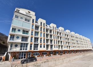 Продается четырехкомнатная квартира, 91.8 м2, посёлок городского типа Гурзуф, набережная Пушкина, 17