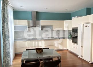 Сдам 4-ком. квартиру, 200 м2, Красноярск, улица Ленина, 34, Центральный район