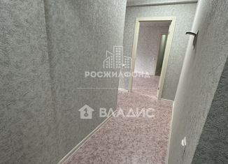 2-комнатная квартира на продажу, 46.4 м2, поселок городского типа Атамановка, улица Гагарина, 11