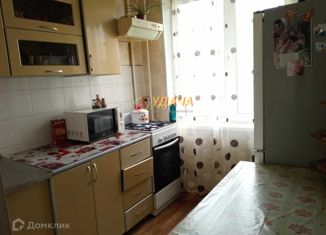 Продам 3-комнатную квартиру, 48.8 м2, Оренбургская область, улица Андреева, 5А