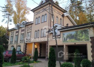 Продам дом, 625 м2, деревня Юрлово, коттеджный посёлок Юлия-2, 28