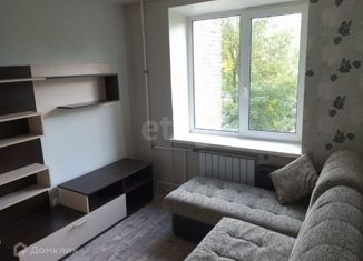 Продам трехкомнатную квартиру, 58 м2, Колпино, Пролетарская улица, 58