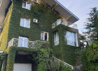 Продаю дом, 365 м2, посёлок городского типа Дагомыс