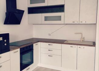 Продается 3-комнатная квартира, 77 м2, посёлок Новогорелово, улица Современников, 17/2