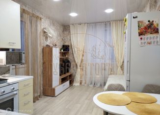 Продаю 1-ком. квартиру, 41 м2, деревня Батино, улица Сергея Есенина, 6