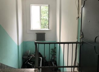 Продаю комнату, 54 м2, Екатеринбург, улица Кобозева, 85, улица Кобозева