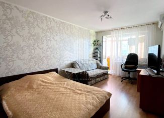 Продам 1-комнатную квартиру, 32 м2, Самара, Революционная улица, 149, метро Спортивная