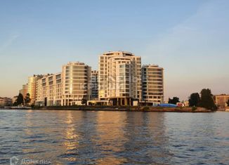 Продам 4-комнатную квартиру, 330.1 м2, Санкт-Петербург, Ждановская улица, 45, метро Крестовский остров