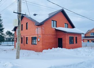 Продаю дом, 130 м2, деревня Шамонино, улица Мустая Карима