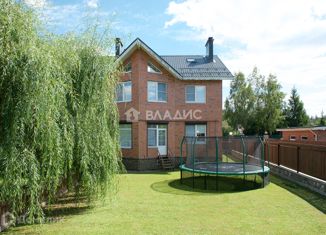 Продам дом, 240 м2, деревня Мишуткино, улица Строителей, 196