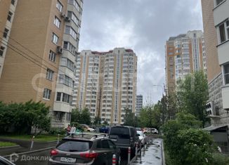 Продам 3-комнатную квартиру, 72.1 м2, Москва, метро Солнцево, Волынская улица, 10