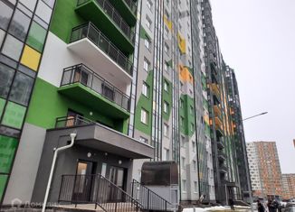 Продаю однокомнатную квартиру, 28 м2, Мурино, Воронцовский бульвар, ЖК Краски Лета