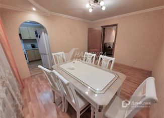 3-ком. квартира в аренду, 56 м2, Находка, Озёрный бульвар, 16