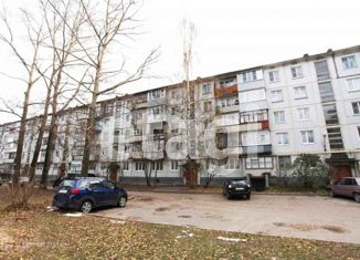 Продаю 3-ком. квартиру, 62 м2, Вологда, Псковская улица, 11к2