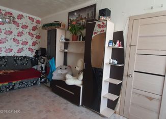 Двухкомнатная квартира на продажу, 46 м2, рабочий посёлок Переяславка, улица Авиаторов, 56