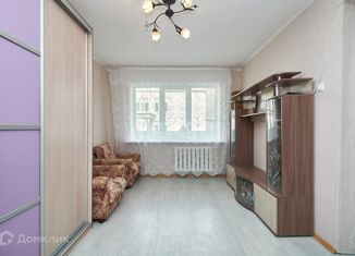 Продажа 1-комнатной квартиры, 31.8 м2, Тюмень, улица Парфёнова, 36