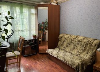 Продается 1-комнатная квартира, 30 м2, Санкт-Петербург, улица Бабушкина, 74, метро Пролетарская