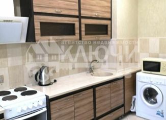 Сдается в аренду однокомнатная квартира, 40 м2, Новороссийск, улица Мурата Ахеджака, 4