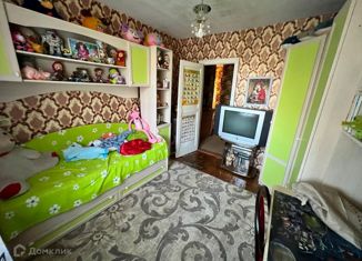 3-комнатная квартира на продажу, 57.3 м2, Новокубанск, Красная улица, 32
