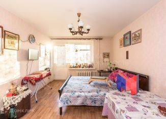 Продаю 1-ком. квартиру, 34 м2, Тюмень, Вербная улица, 11